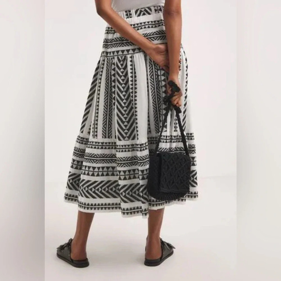 Emery Rose Aztec Print Tiered Maxi Skirt - Size M - Picture 3 of 7